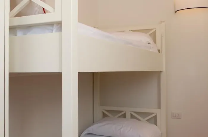 Li Casi Bianchi San Teodoro